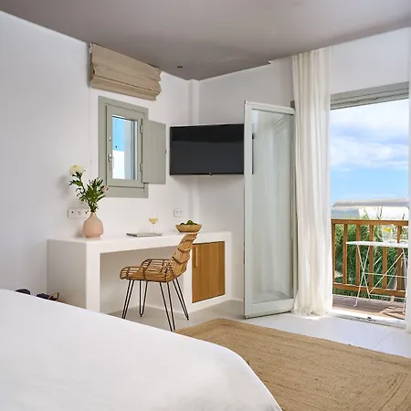 Adorno And Ξενοδοχείο