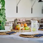 Adorno And Szálloda Ornósz