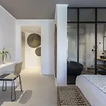 Szálloda Adorno And Ornósz