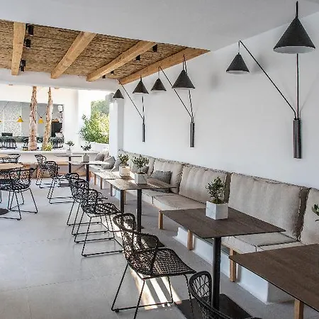 ホテル Adorno And 4*