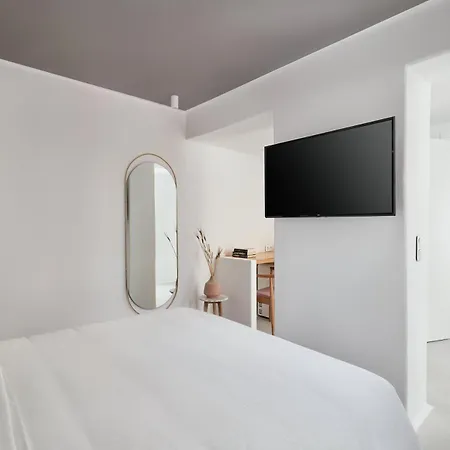 Adorno And Отель 4*