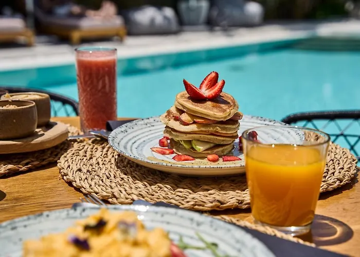 Adorno And Ornos (Mykonos)