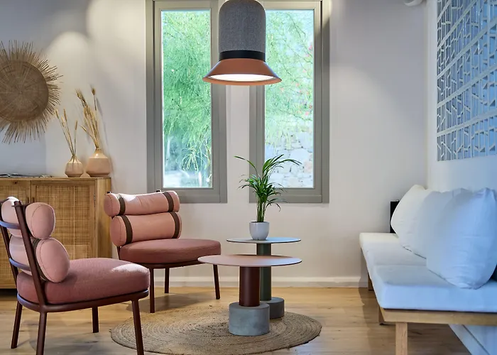 Adorno And מלון אורנוס