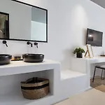 Hotel Adorno Hotel&suites 4*