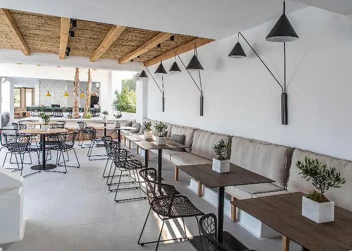 Hotel Adorno Hotel&suites 4*