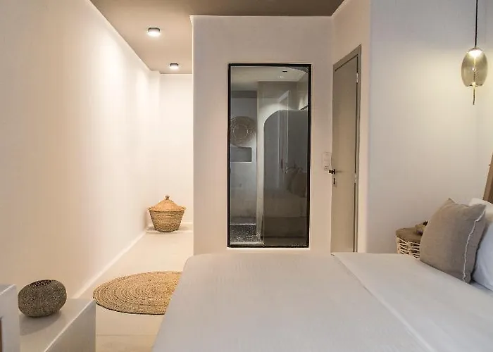 Adorno Hotel&suites 4*