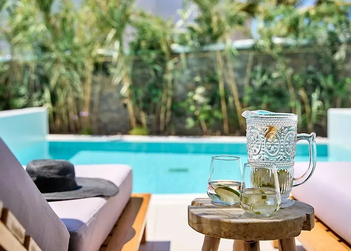 Adorno And Отель Орнос